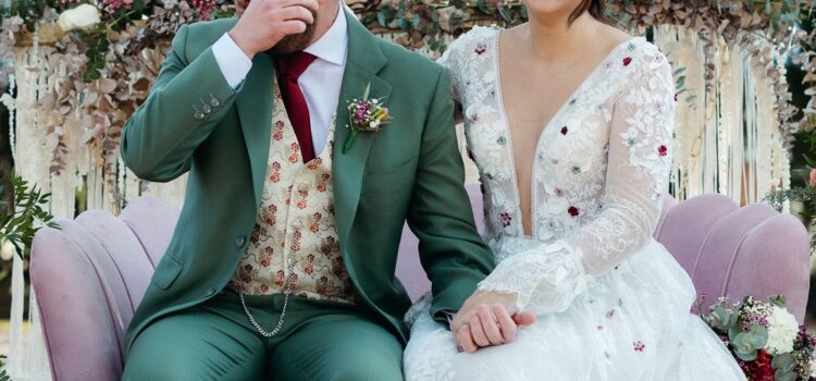 Los 6 arcos florales para bodas que le darán un toque único al espacio