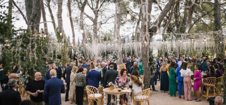 Guirnaldas para bodas: la decoración más versátil