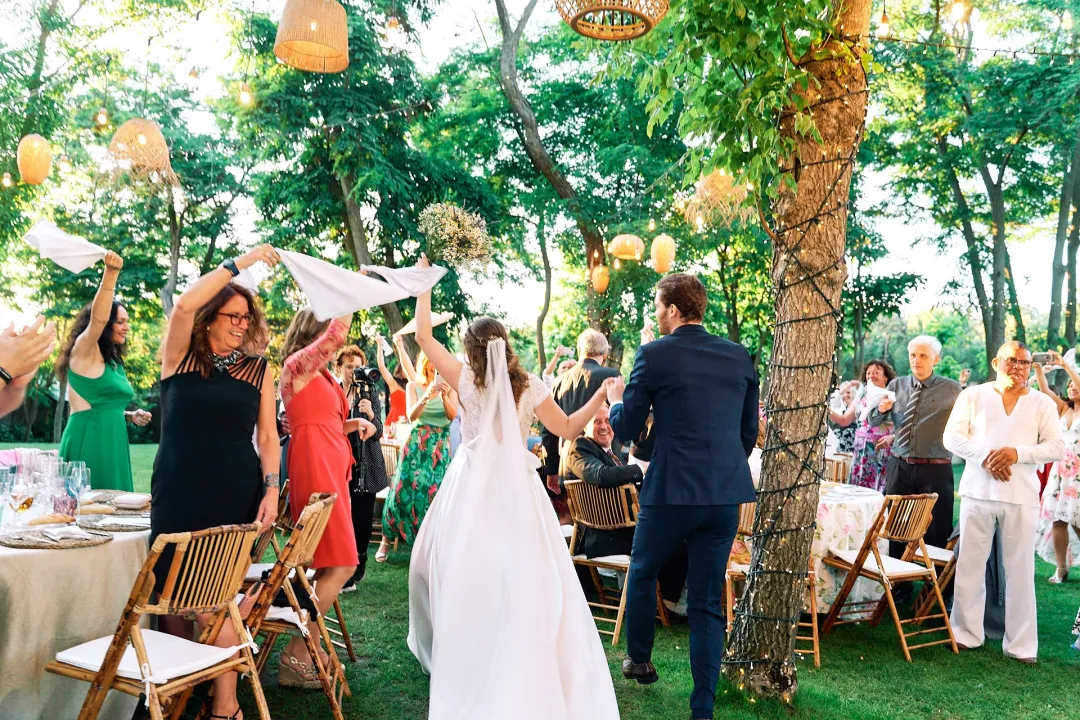 ¡Cómo convencer a tu pareja de celebrar una boda por todo lo alto (y no morir en el intento)!