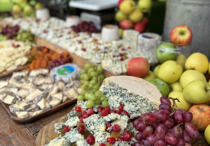 Las mejores estaciones de comida para un cóctel de boda original y lleno de sabor