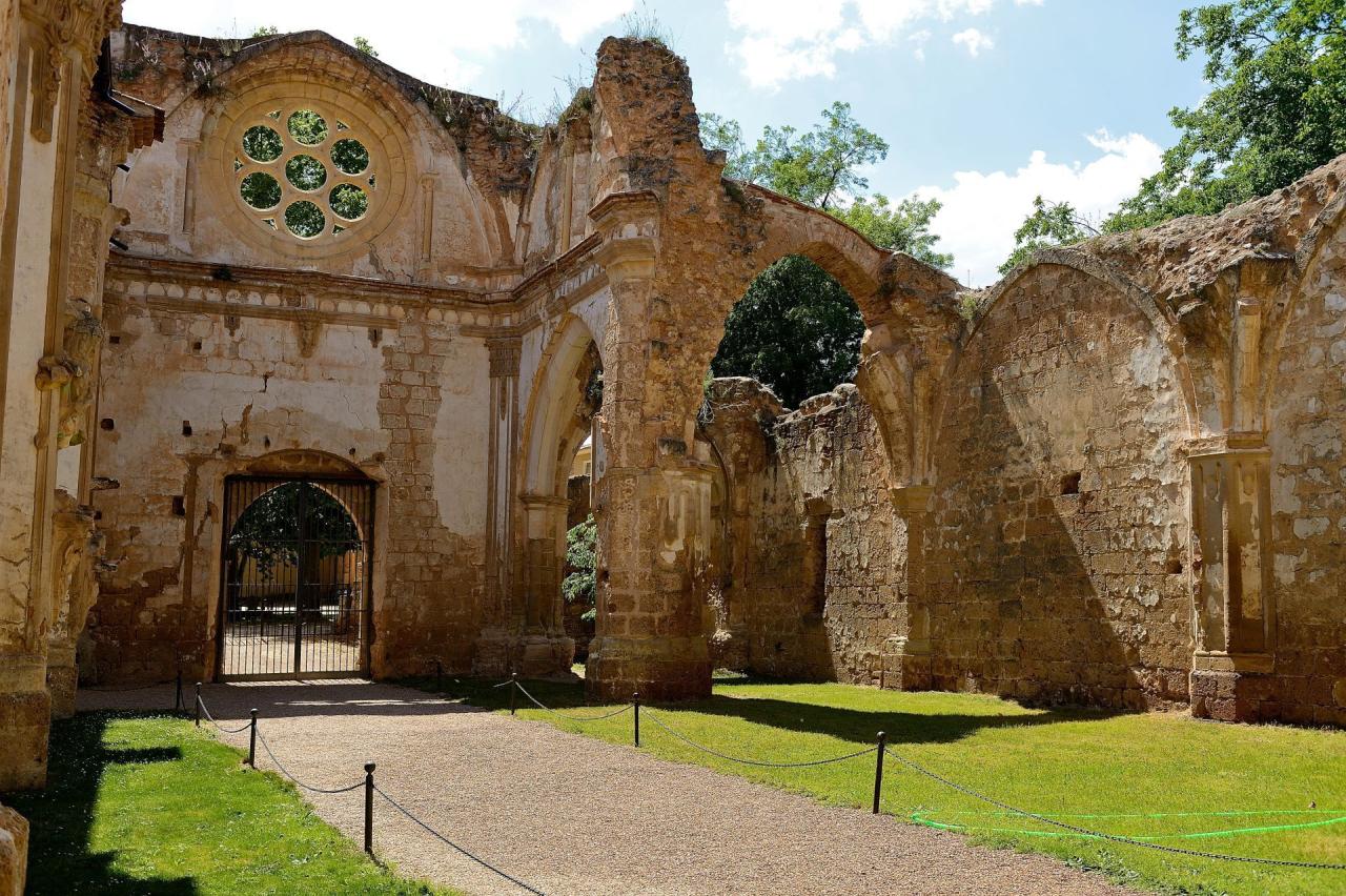 Escapadas en pareja por España. Monasterio de Piedra, Zaragoza.