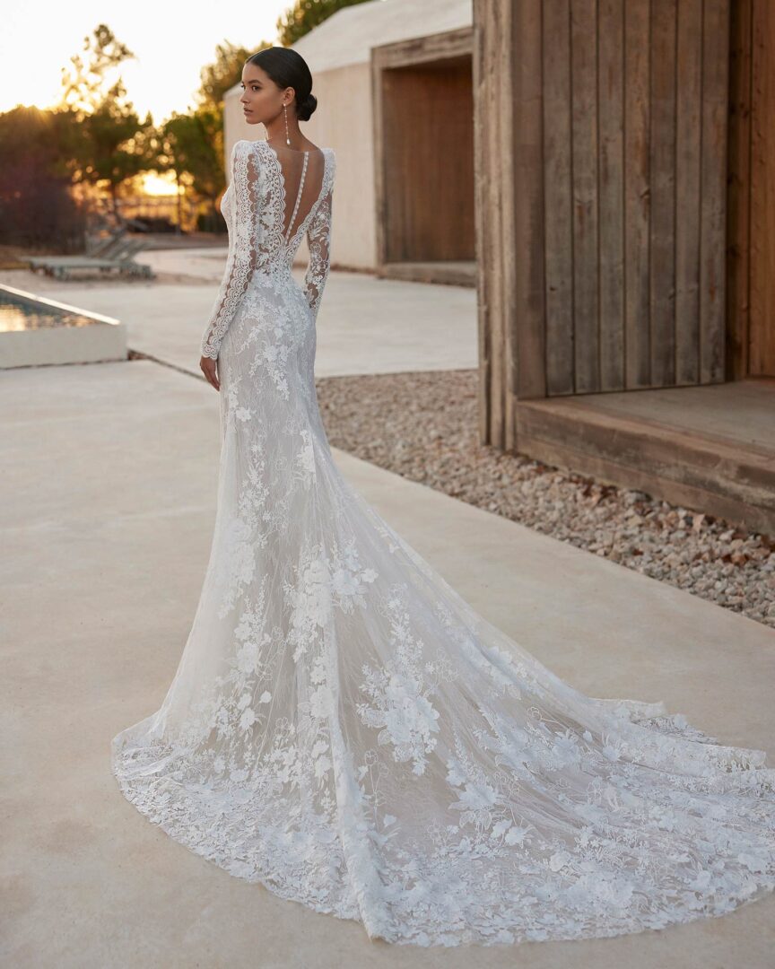 Vestidos de novia con espalda descubierta