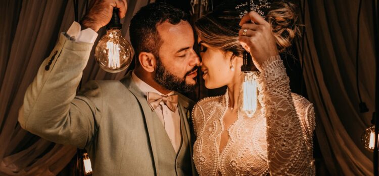 Iluminación para bodas: cómo decorar con luces la celebración